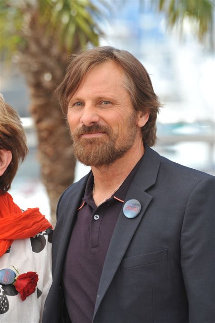 10 Celebs Who Are Multilingual