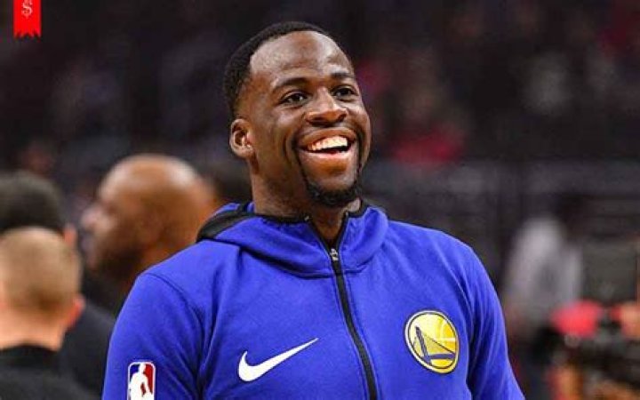 
28 Years American Basketballer Draymond Green Earns Huge Salary From His Profession; Has a Growing Net Worth
