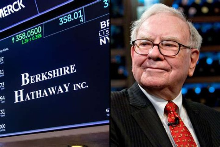 $4 Billion Cut From Warren Buffett's Berkshire Hathaway After Apple Stock Is Decimated