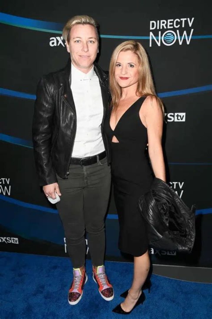 Abby Wambach Bio - net worth, salary, married, divorce, Born, lesbian, nationality, biography, career, girlfriend, affair