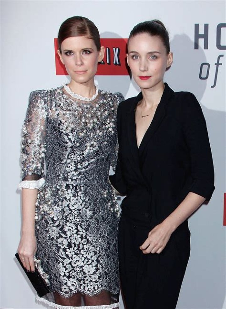 Actresses Rooney And Kate Mara Are Heirs To Not One But TWO Multi-Billion Dollar NFL Dynasties