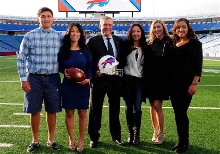 After Selling The Team For $1.4 Billion, Estate Of Buffalo Bills Owner Reveals Amazing Surprise...