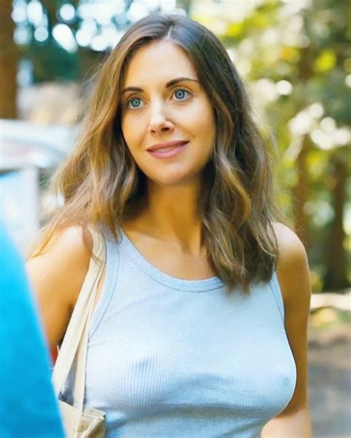 Alison Brie’s Top Fitness Secrets That Will Make You Admire Her More
