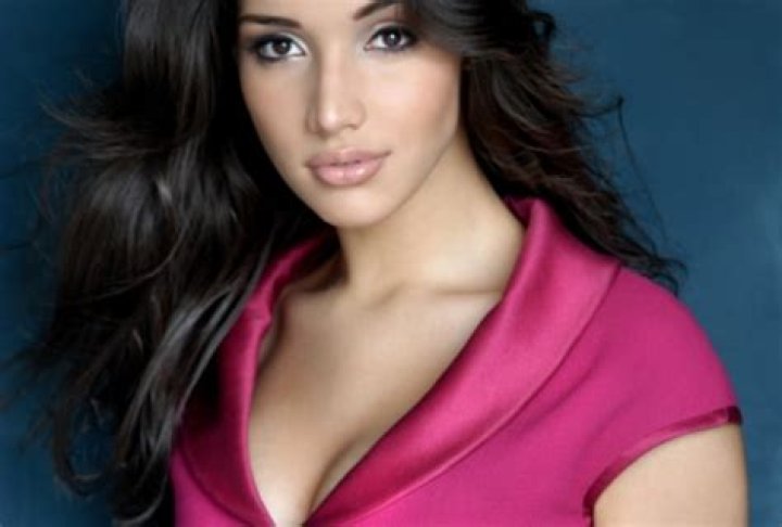 Amelia Vega Height, Weight, Age, Spouse, Family, Facts, Biography