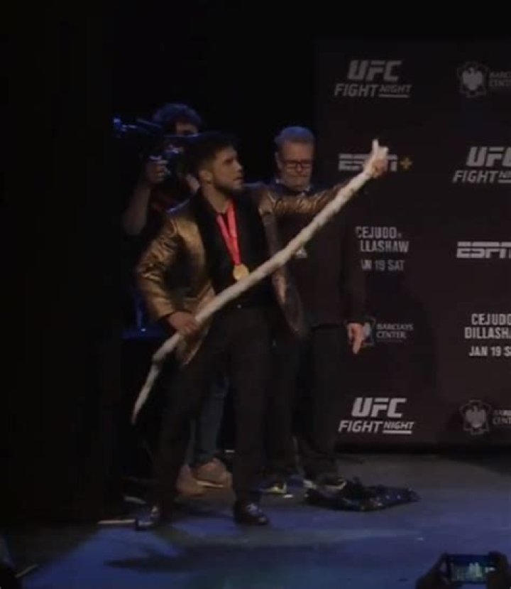 
Another Poor Reptile Suffers In The Name Of A Fight Promotion, Henry Cejudo Smashes a Snake Handed By Dana White in front of TJ dillashaw 