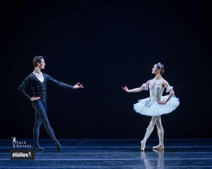 (AP) Bolshoi Ballet Plans Tour