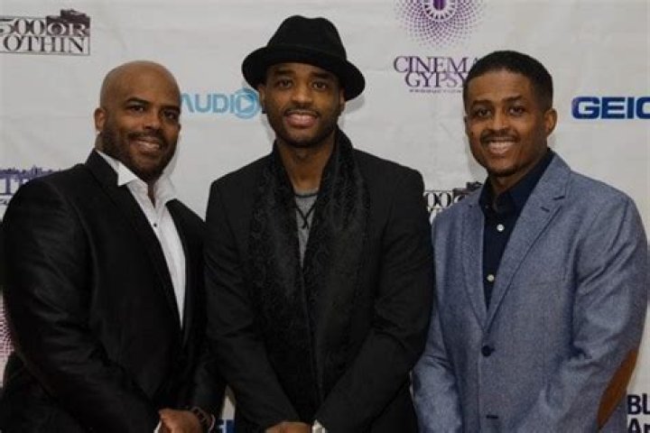 Are Larenz Tate and Brothers, Larron Tate and Lahmard Tate Triplets?