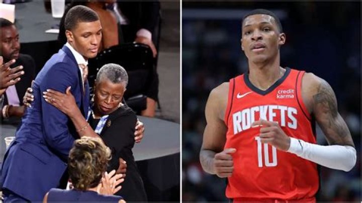 Auburn basketball's newest 5-star Jabari Smith (Age, Family, Relationship, Girlfriend, Earnings, Net worth)