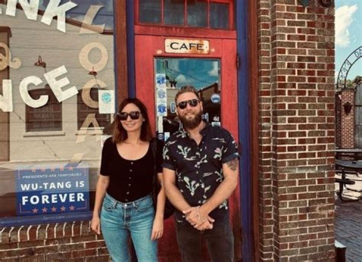 Bio, Age, Net Worth, Salary, Stats, Wife, & Daughter