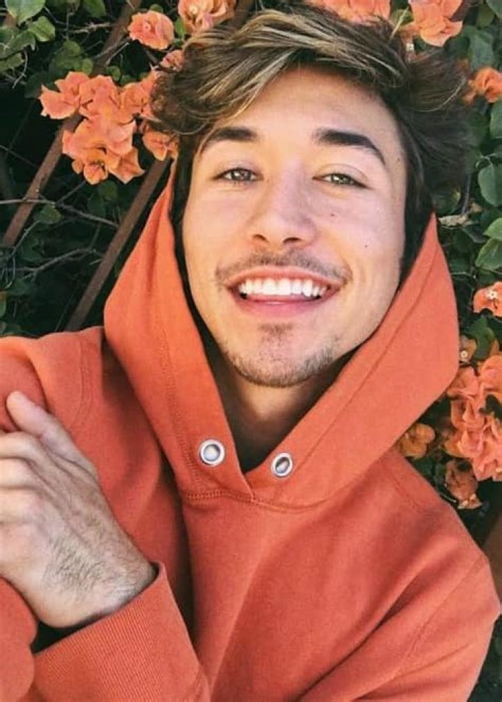 Brennen Taylor Height, Weight, Age, Girlfriend, Family, Facts, Biography