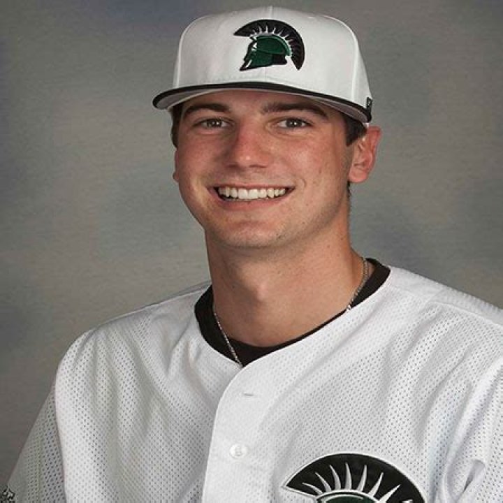 Chad Sobotka Biography-salary, net worth, married, relationship, girlfriend, affair, age, family, nationality, contract, stats