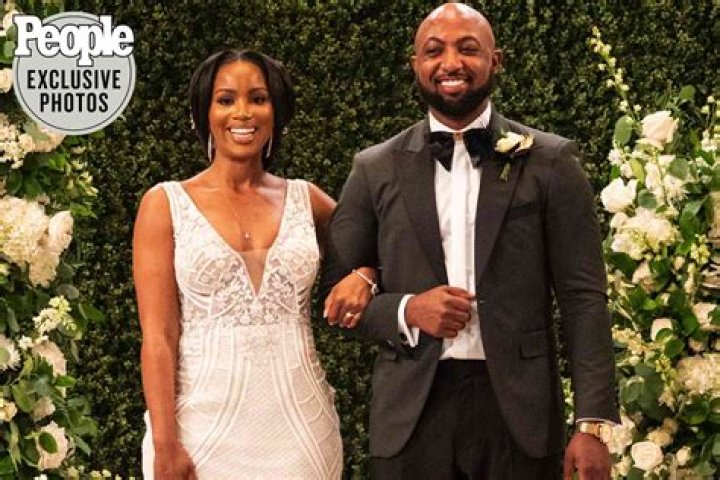 Chris Jr., NFL Player, Salary and Net worth in 2021; Who is he Married to? Harris' Relationship, Girlfriend, Affair. Age