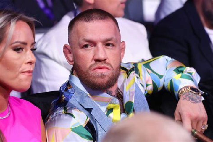 Conor McGregor Wants $100 Million To Fight Floyd Mayweather