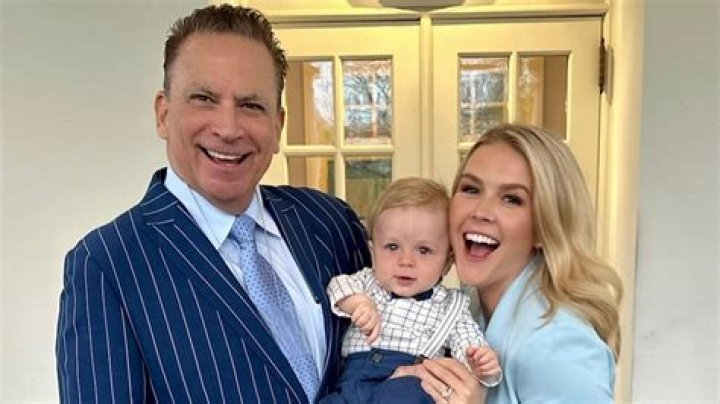 Currently a free agent, How much is her net worth in 2020? Is she married?