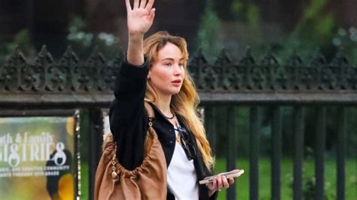 Did Jennifer Lawrence Go To College?