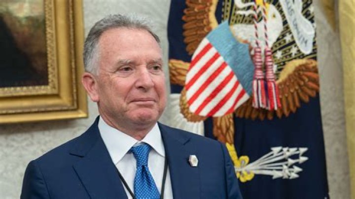 Does President-in-Law Jared Kushner Need to Wear a Belt?