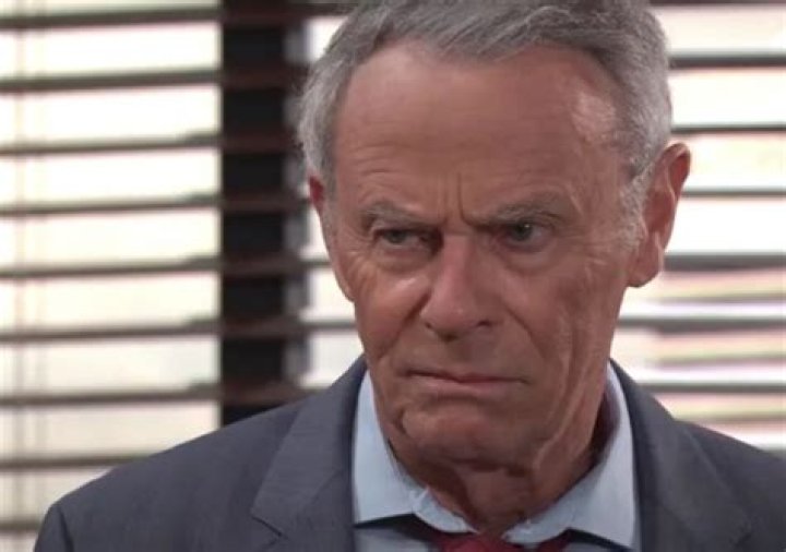 Fans Say Diane and Robert Have Flopped — Move On Already!