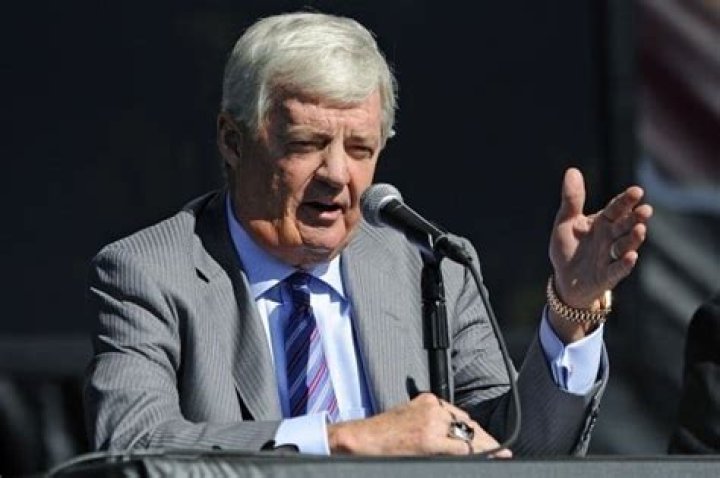 Frank Beamer Net Worth | Celebrity Net Worth