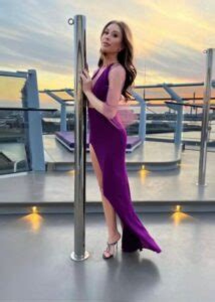 Gabby Windey Height, Weight, Age, Boyfriends, Biography