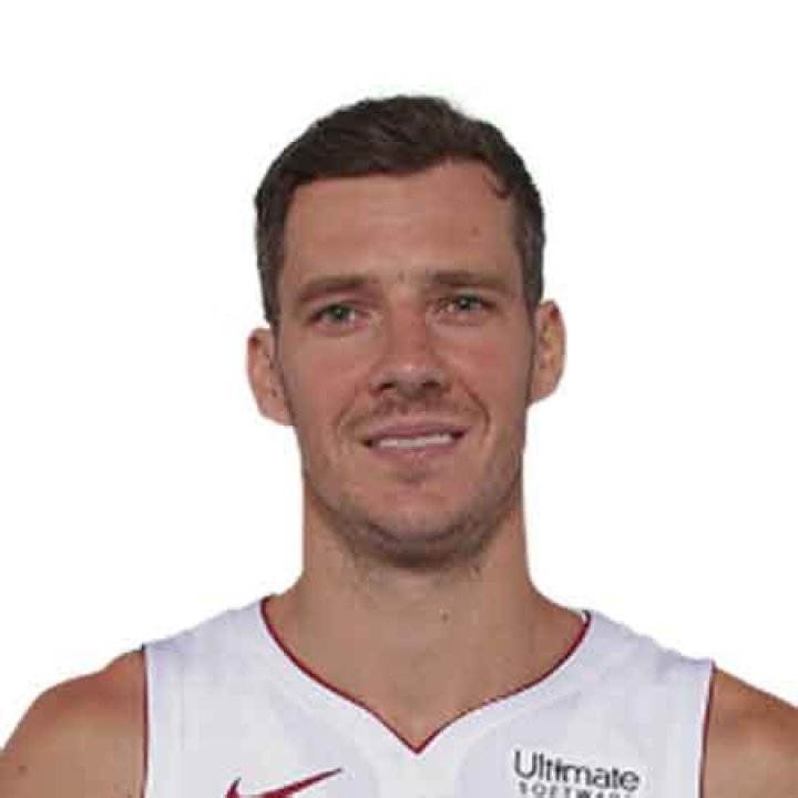Goran Dragic, Biography, salary, net worth, contract, NBA, Basketball, Personal life, girlfriend, Affair