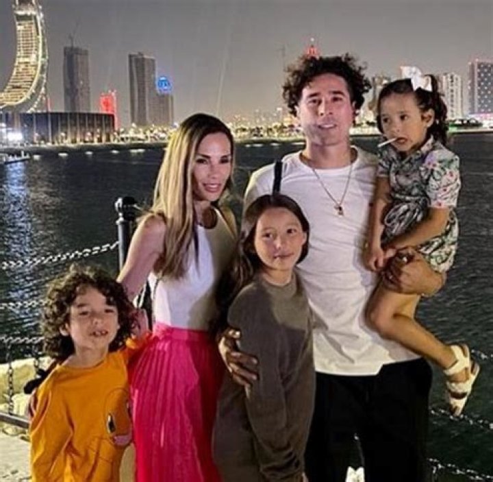 Guillermo Ochoa Bio-salary, net worth, married, wife, controversy, children, relationship, nationality, nationality, age, height, family