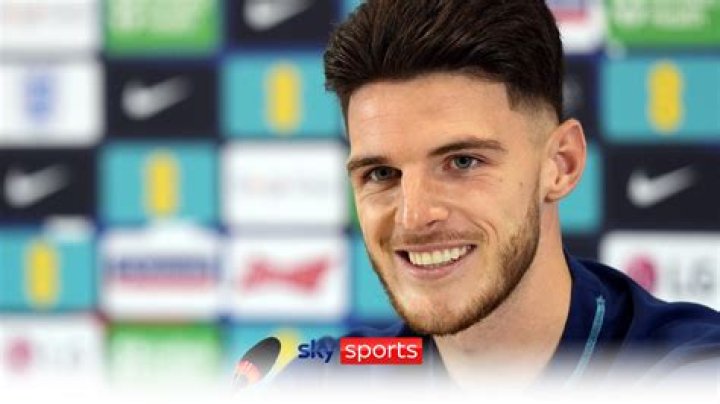 
How Much is Thomas Muller's Net Worth in 2018? His World Cup Performances, Salary, and Awards