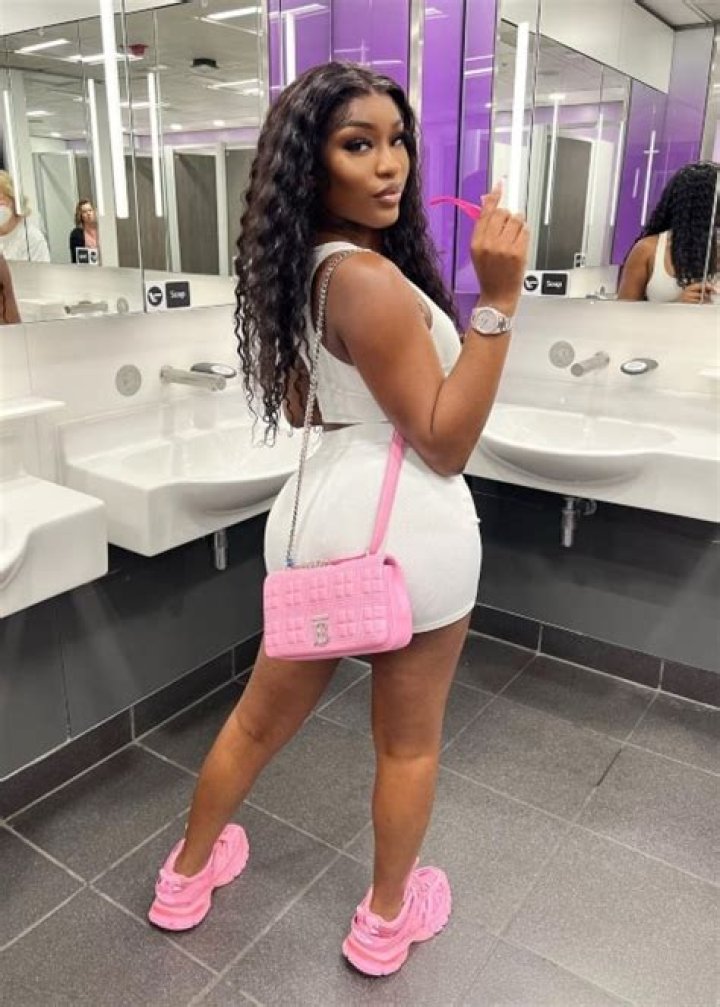 Ivorian Doll Height, Weight, Age, Body Statistics
