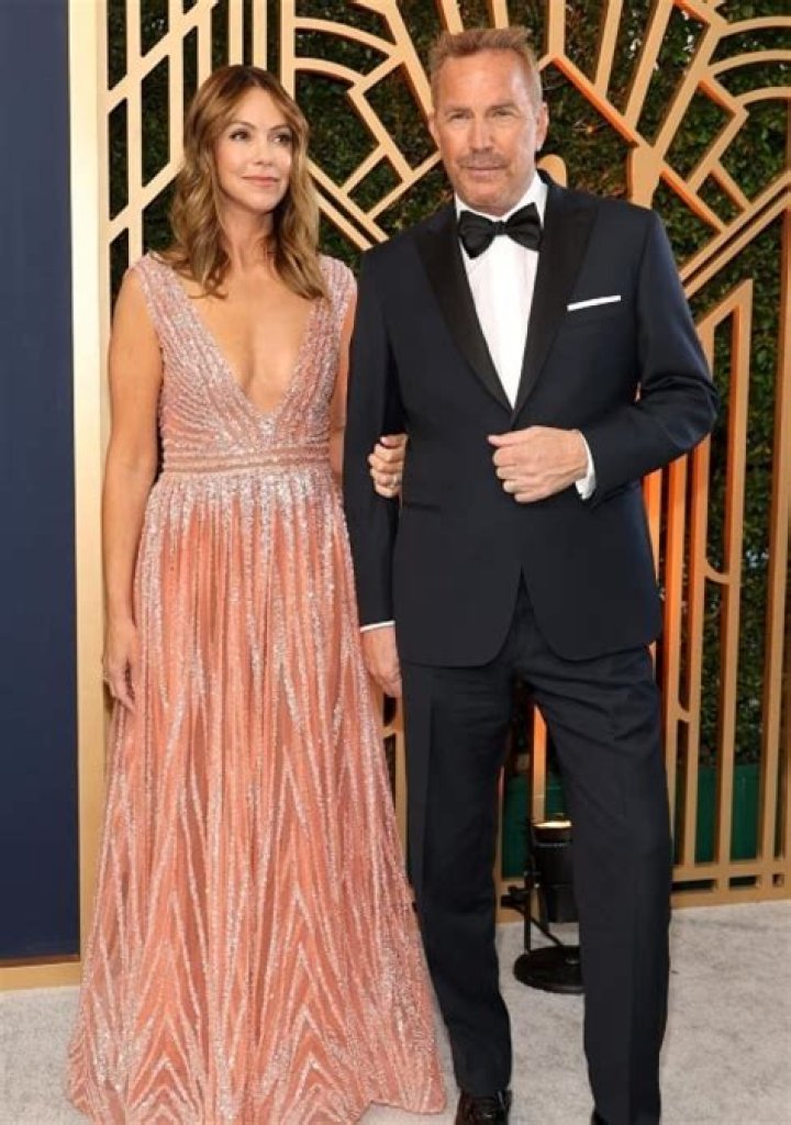 Jennifer Stone Height, Weight, Age, Boyfriend, Family, Facts, Biography