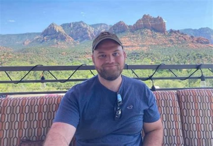 Jimmy Hollister Height, Weight, Age, Body Statistics