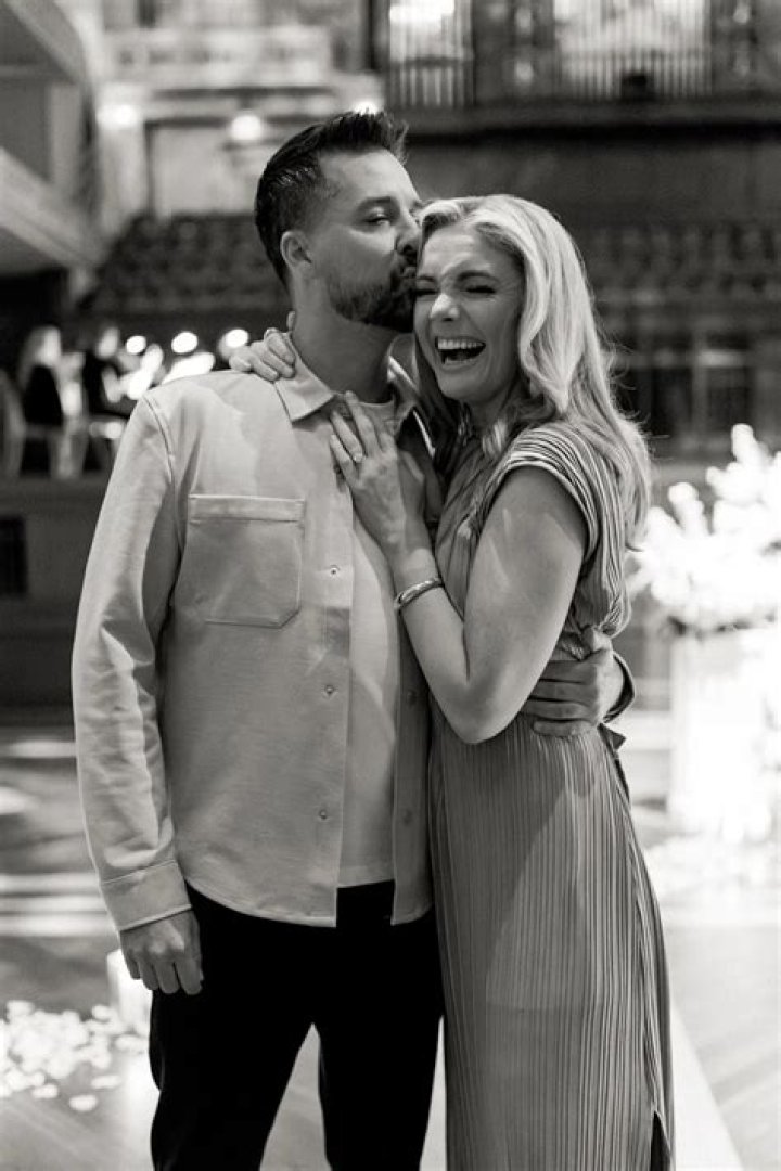 John Crist’s ( Wife In 2 Married? Relationship With Lauren Alaina!