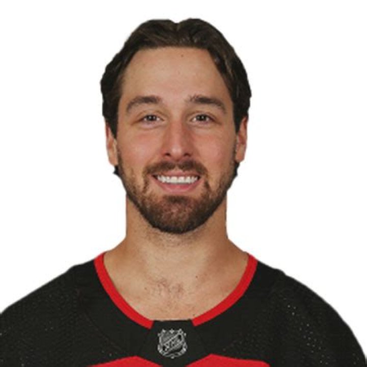 Keith Kinkaid Biography-nhl, salary, net worth, married, girlfriend, relationship, contract, age, stats, affair, family