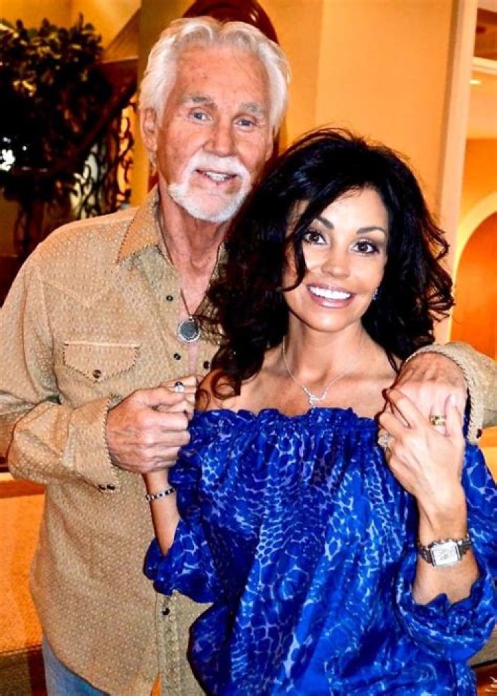 Kenny Rogers Height, Weight, Age, Girlfriend, Family, Facts, Biography