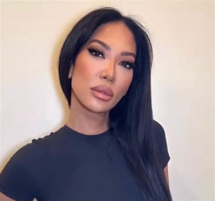 Kimora Lee Simmons’ Nose Job: Other Plastic Surgery Procedures!