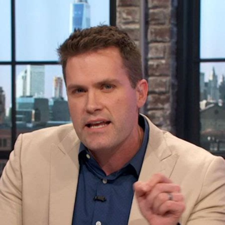 Kyle Brandt Biography, Salary, net worth, married, divorce, wife, relationship, children, career, height, age