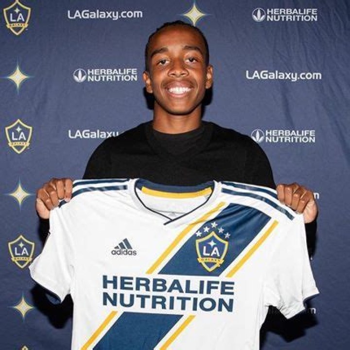 LA Galaxy Forward Cameron Dunbar Bio, Salary, Net Worth, FIFA Rating, & Wife