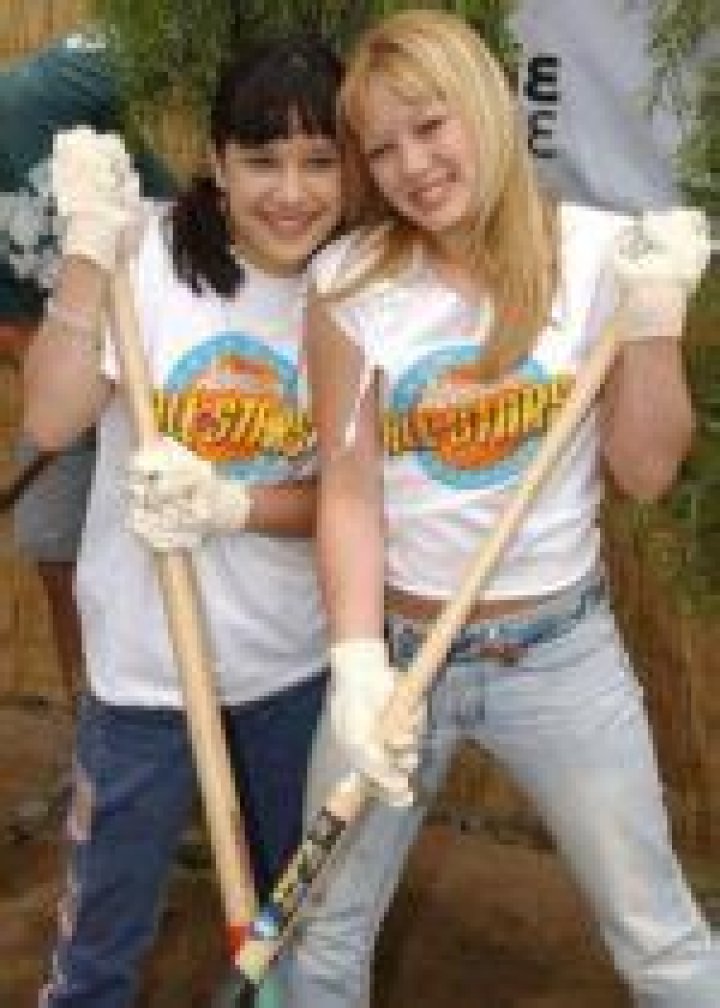 Lalaine Height, Weight, Age, Education, Family