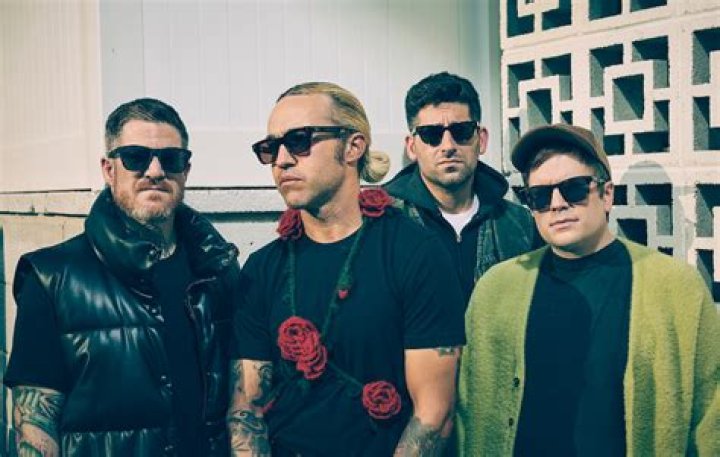 LONDON! Want Exclusive Merch + A Chance To Attend A Signing With Fall Out Boy’s Pete Wentz? – Get The Info Inside! (@falloutboy) – Celeb Secrets