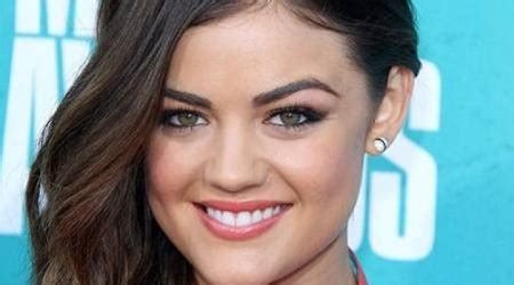 Lucy Hale Height, Weight, Age, Boyfriend, Family, Facts, Biography