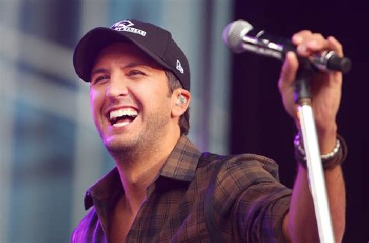 Luke Bryan Net Worth | Celebrity Net Worth