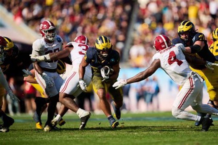 Lyndsey Marshal Height, Weight, Age, Body Statistics