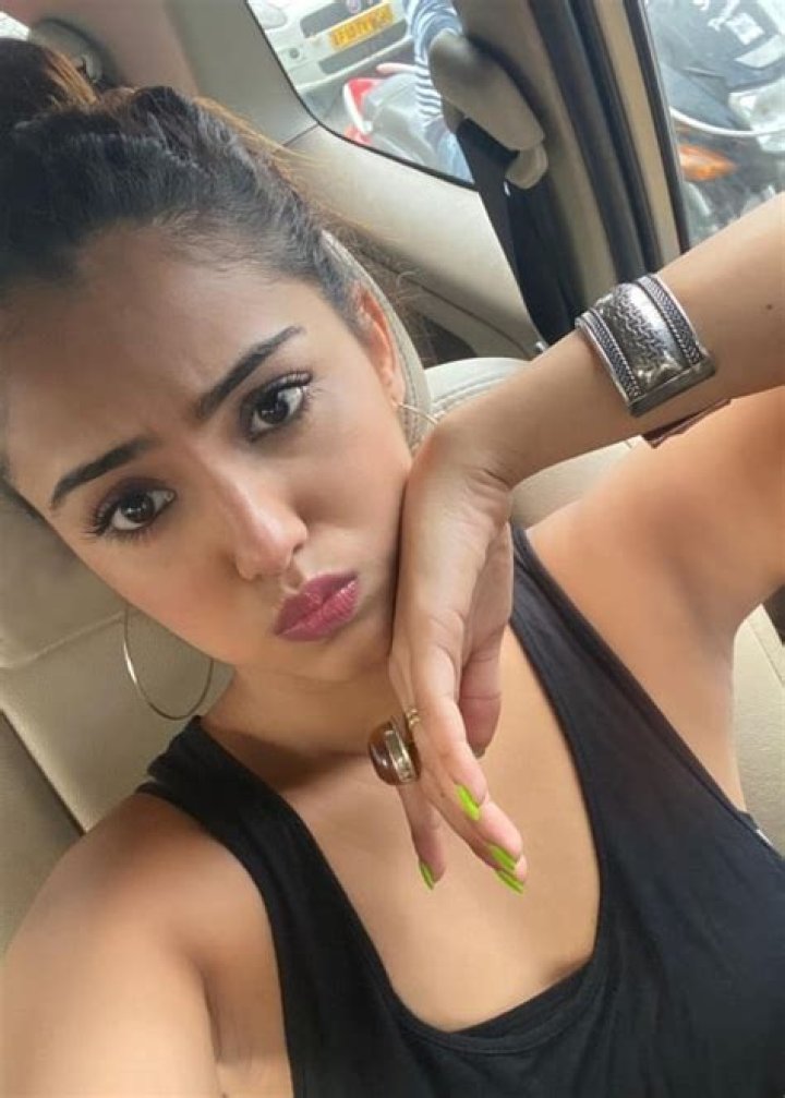 Malvika Sharma Height, Weight, Age, Body Statistics