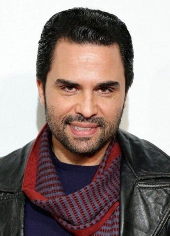 Manny Pérez Net Worth | Celebrity Net Worth
