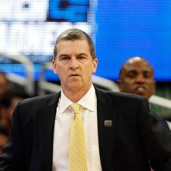 Maryland coach Mark Turgeon Contract and Salary; Know about his Wife, Family, and Children