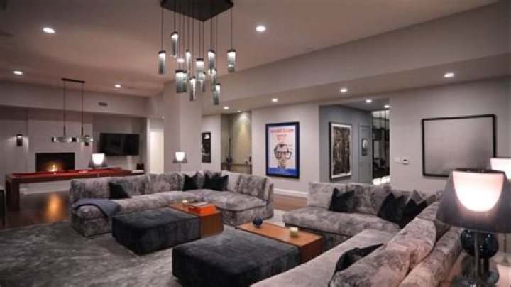 Matthew Perry Lists LA Penthouse For $35 Million