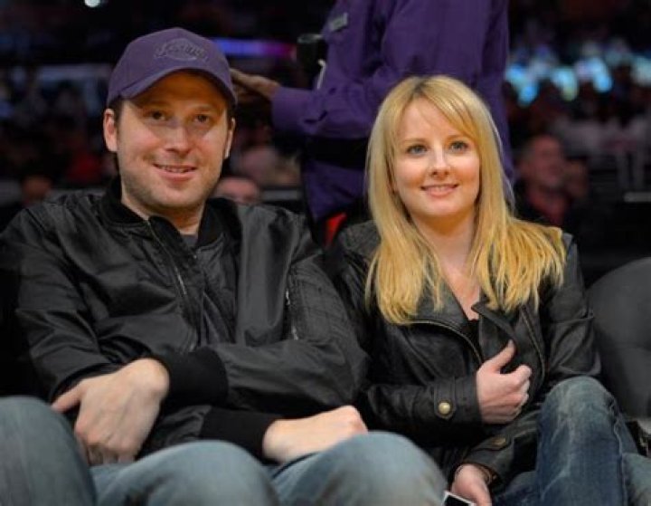 Melissa Rauch Height, Weight, Age, Spouse, Family, Facts, Biography