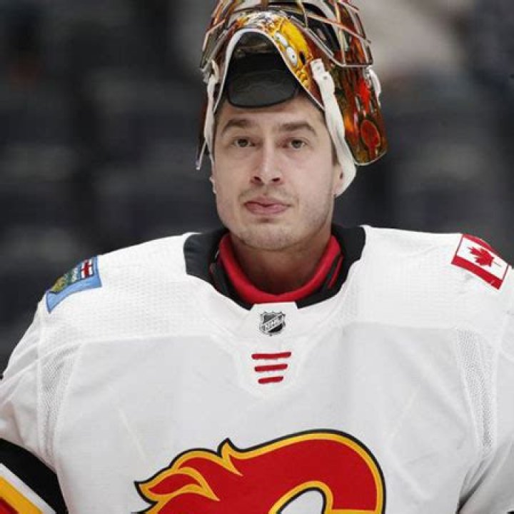 Michael Frolik Biography-salary, contract, net worth, married, relationship, girlfriend, children, stats, age, family