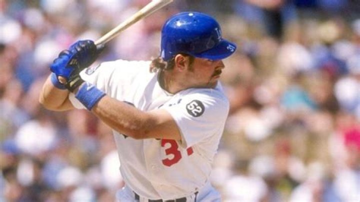 Mike Piazza Bio - net worth