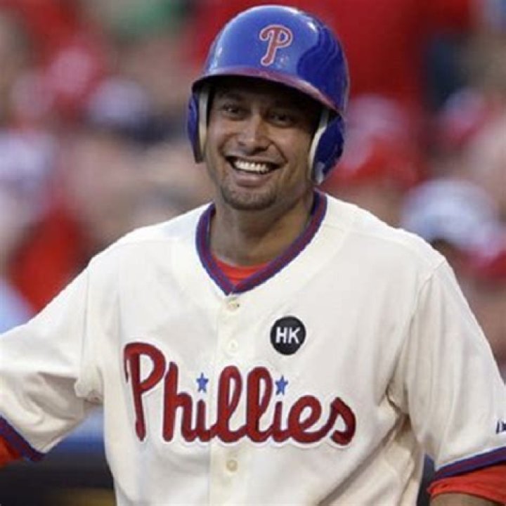 MLB Outfielder Shane Victorino Biography (Net worth, Contract, Salary, Stats, Wife, Married)