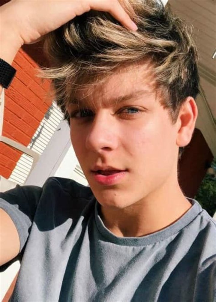 Nathan Triska Height, Weight, Age, Body Statistics