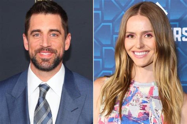 
NFL Player Aaron Rodgers Is In a Married Relation or Dating Someone as Girlfriend